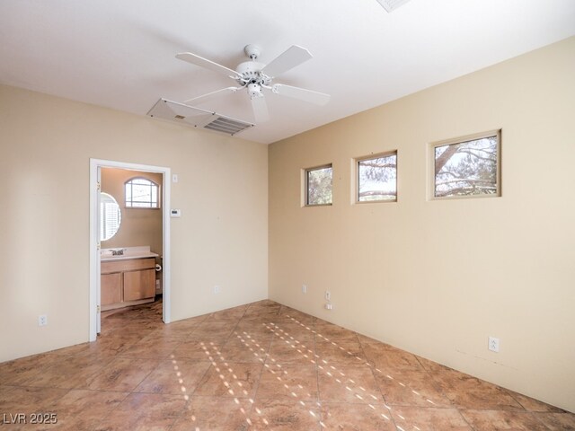 empty room with ceiling fan