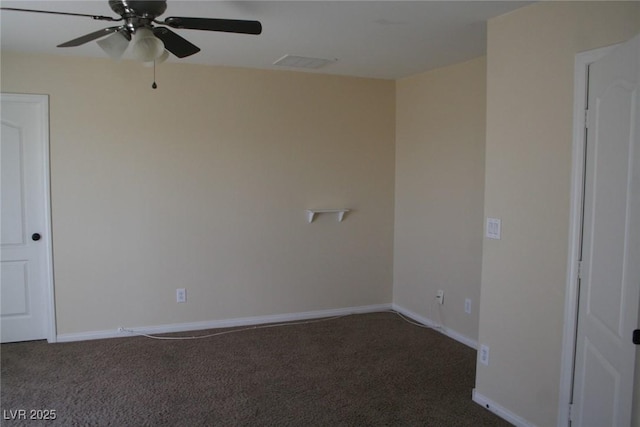 carpeted empty room featuring ceiling fan