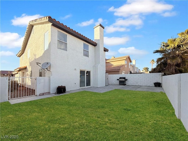 3350 Stacey Lyn Dr, Las Vegas, NV 89117 - rear view of house featuring a patio area and a yard