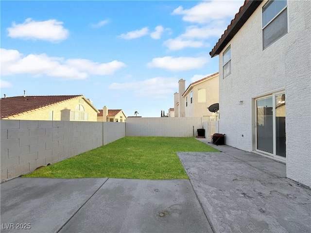 3350 Stacey Lyn Dr, Las Vegas, NV 89117 - view of yard featuring a patio