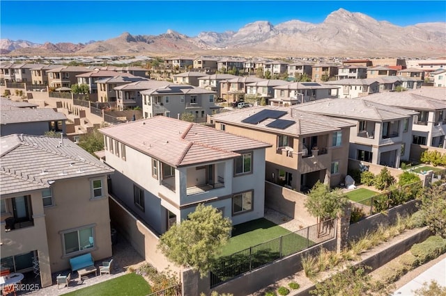 bird's eye view featuring a mountain view