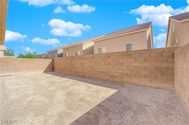 view of yard with a patio area