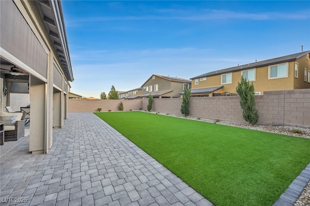 view of yard featuring a patio