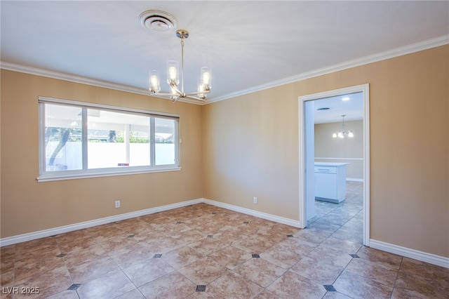 spare room with crown molding and an inviting chandelier