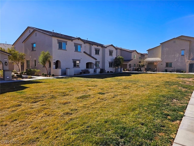 846 Star Estates Ave, North Las Vegas, NV 89086 - view of green lawn featuring a residential view
