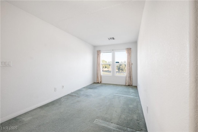 empty room featuring carpet