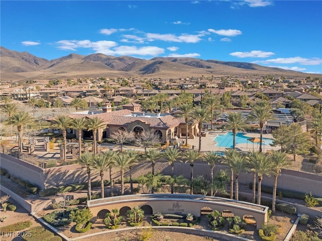 drone / aerial view featuring a mountain view