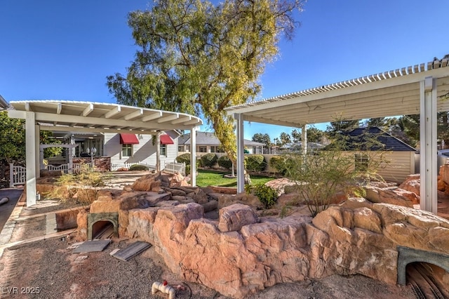 view of yard featuring a pergola