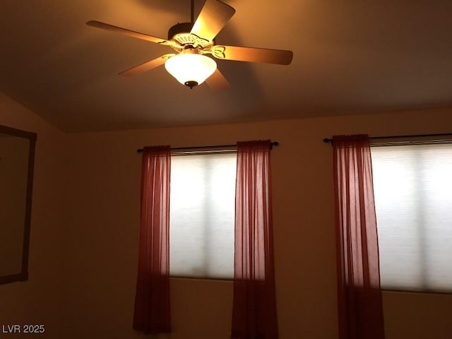 spare room featuring ceiling fan