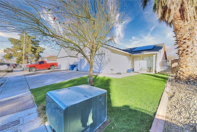 view of yard featuring a garage