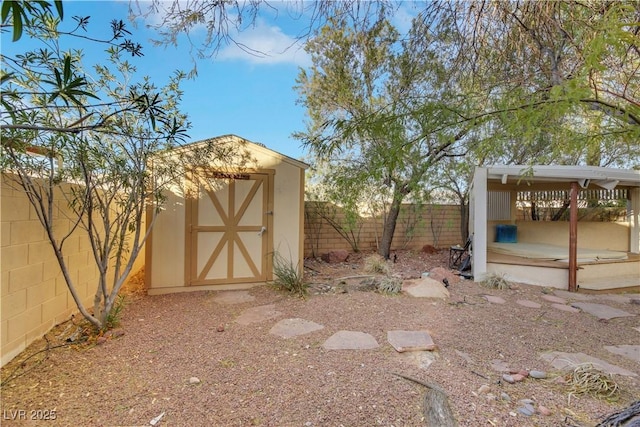 view of yard with a shed