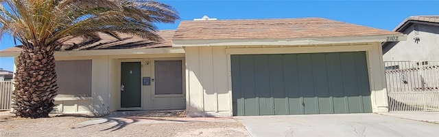 view of front facade with a garage