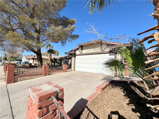 view of front facade featuring a garage