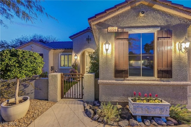 view of mediterranean / spanish-style house