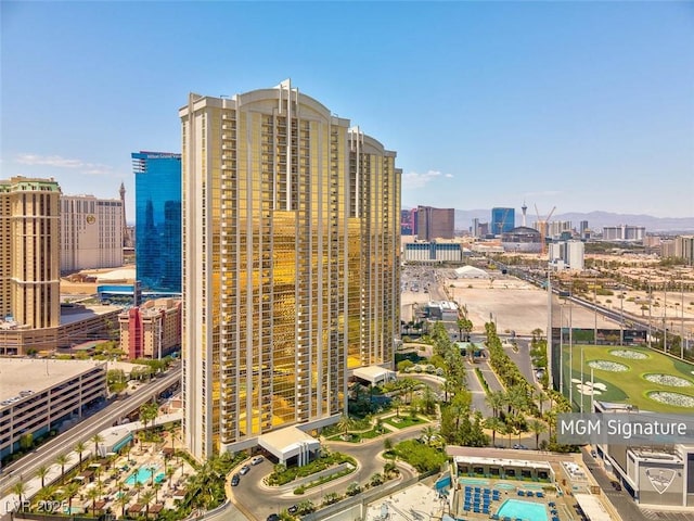 135 E Harmon Ave Unit 2501, Las Vegas NV, 89109, 1 bedrooms, 1 bath house for sale