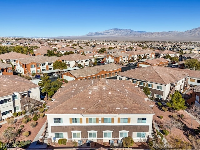 bird's eye view with a mountain view