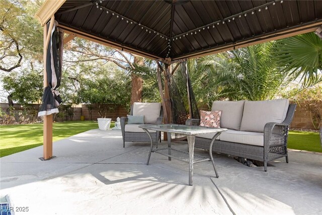 view of patio featuring an outdoor hangout area