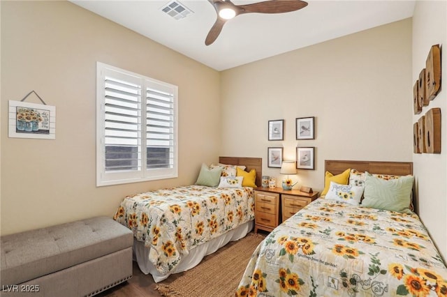 bedroom featuring ceiling fan