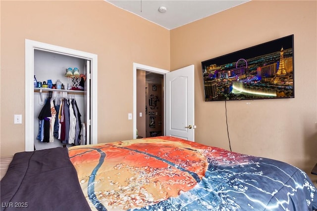 bedroom featuring a closet