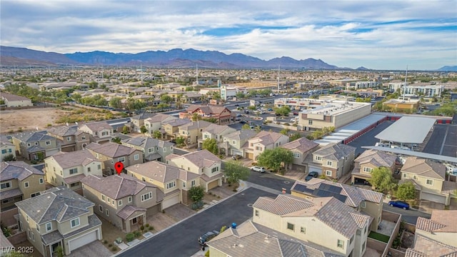 bird's eye view featuring a mountain view