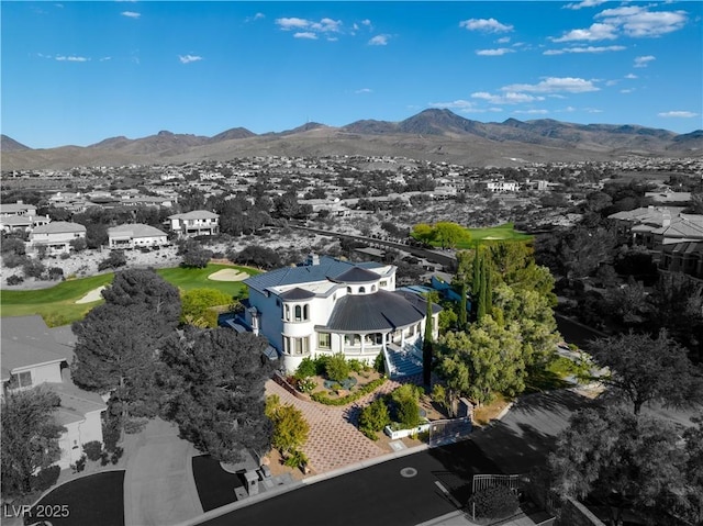 bird's eye view featuring a mountain view