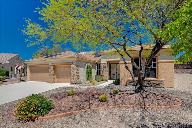 single story home featuring a garage