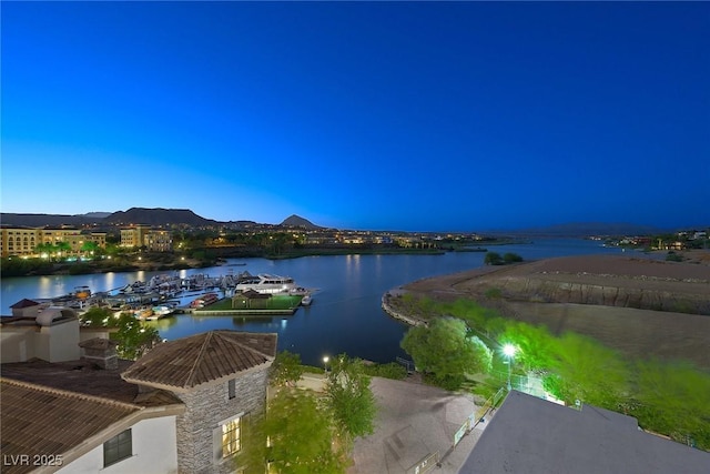 water view featuring a mountain view