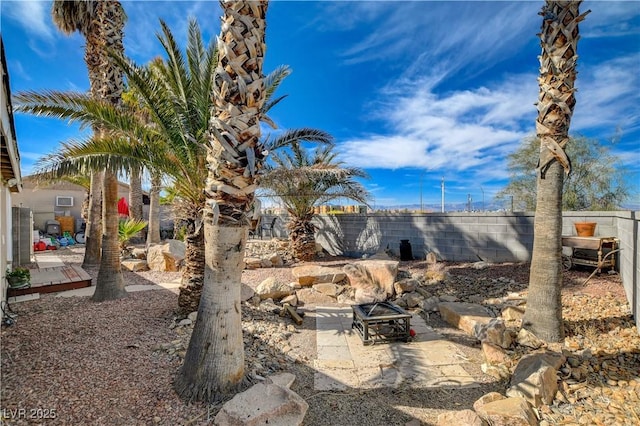 view of yard with a patio area