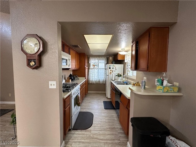 2148 Pebble Creek Ln, Laughlin, NV 89029 - photo 10