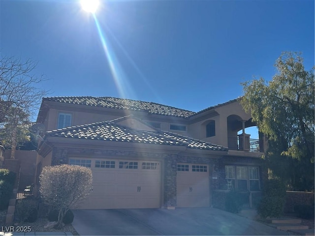 view of front of house featuring a garage