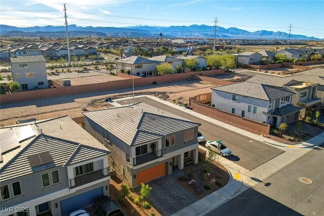 bird's eye view featuring a mountain view