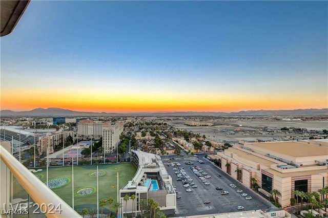 view of aerial view at dusk