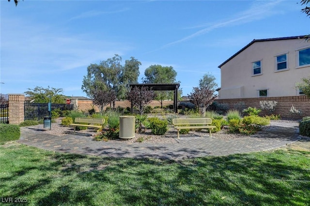 view of yard featuring a pergola