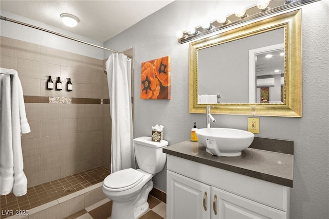 bathroom with vanity, toilet, a wall mounted AC, and curtained shower