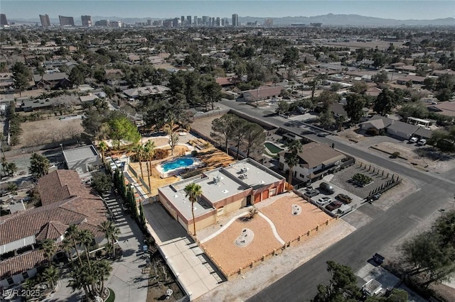 bird's eye view with a view of city