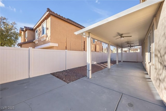 view of patio with ceiling fan