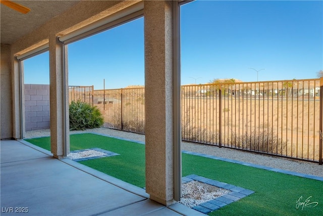 view of yard with a patio area