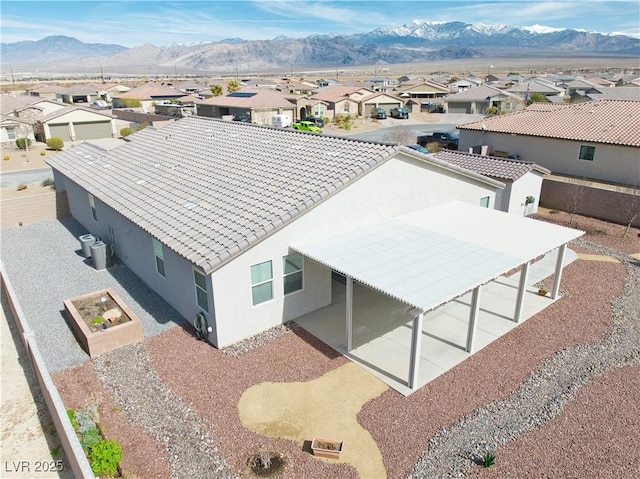 bird's eye view with a mountain view