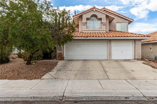 view of front facade featuring a garage