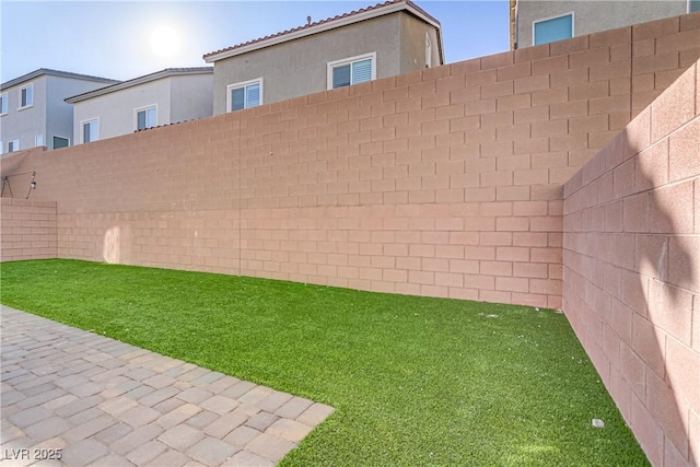 7075 Jasper Hill Way, Las Vegas, NV 89118 - view of yard