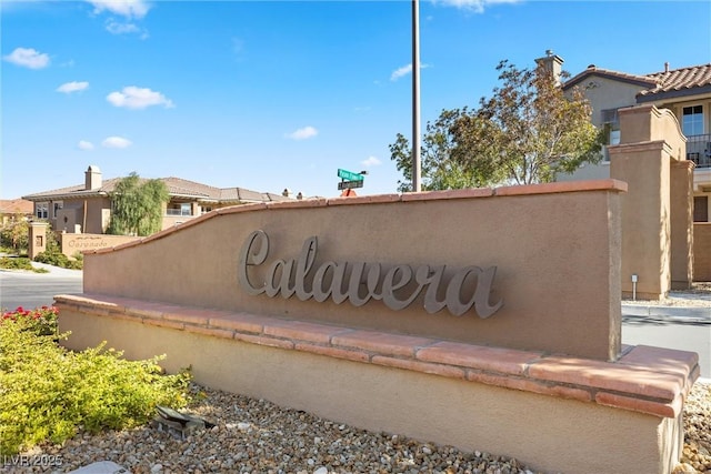 view of community / neighborhood sign