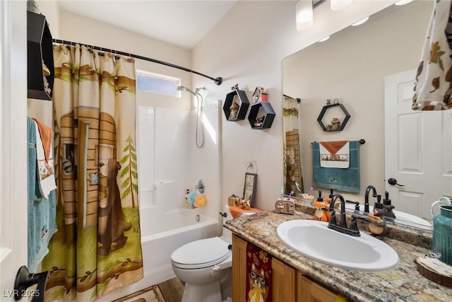 full bathroom featuring shower / tub combo with curtain, vanity, and toilet