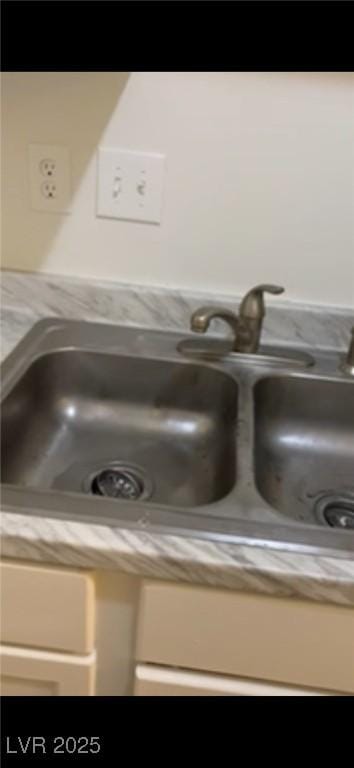 details with sink