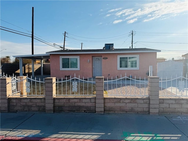 view of front of property