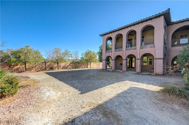 exterior space featuring a balcony