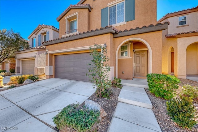 view of front of home featuring a garage