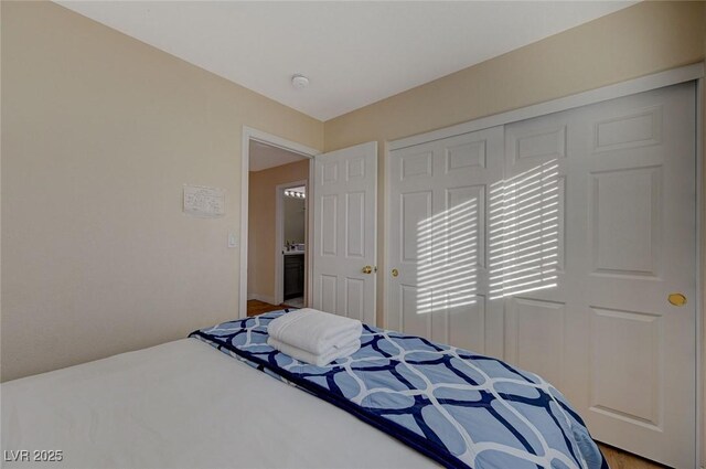 bedroom featuring a closet