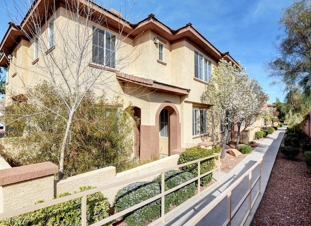 view of mediterranean / spanish-style house