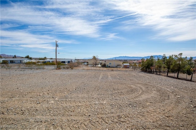 view of yard with a mountain view