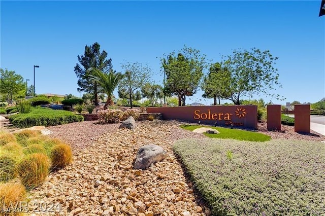 view of community / neighborhood sign